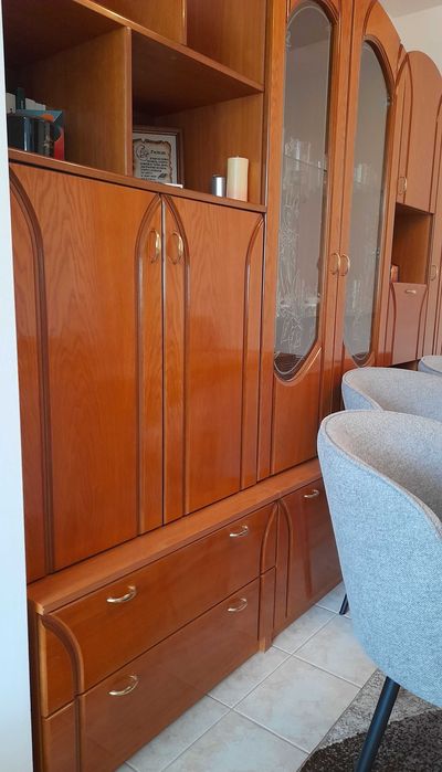 Секцията е като нова .Размери 2.60/2.00/53.