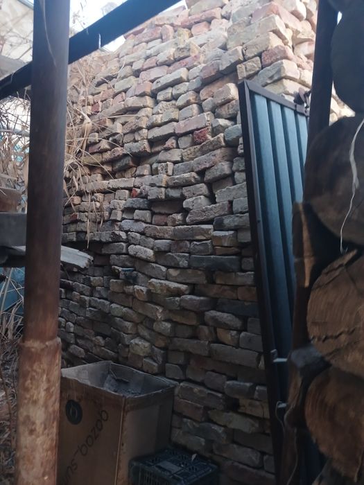 Продам кирпичи б/у