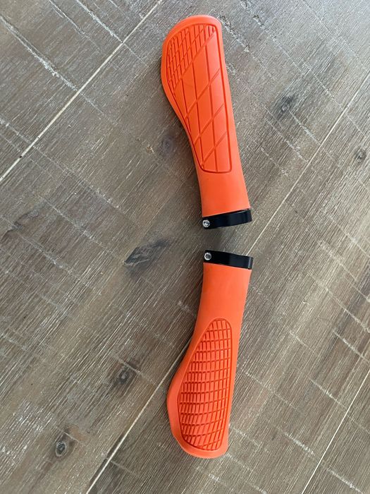 Manșoane grip colorate ergonomice lock on bicicleta trotineta ghidon