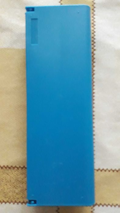 Продава се нов, рекламен моливник на "Pepsi"