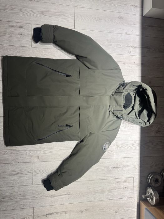 продам куртку зимнию