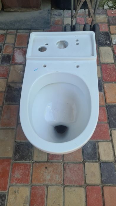 Продам  унитаз..