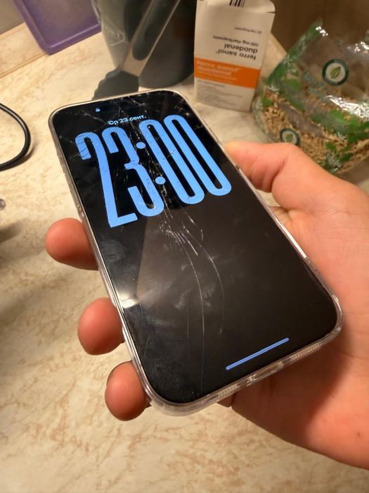 Iphone 15 pro , 128, 82 akb