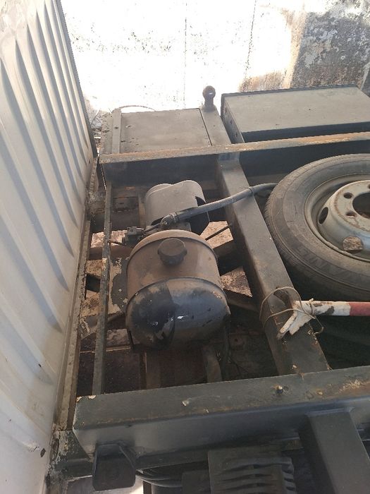 Vând benă basculabilă