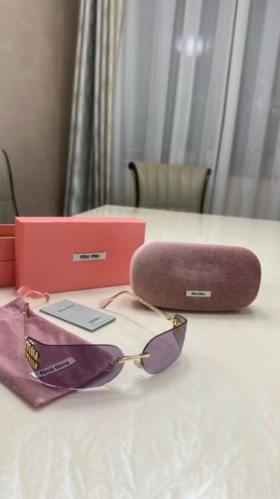Ochelari de soare Miu Miu