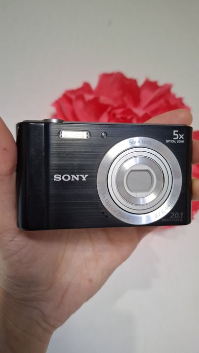 Компактен дигитален фотоапарат SONY Cybershot W800