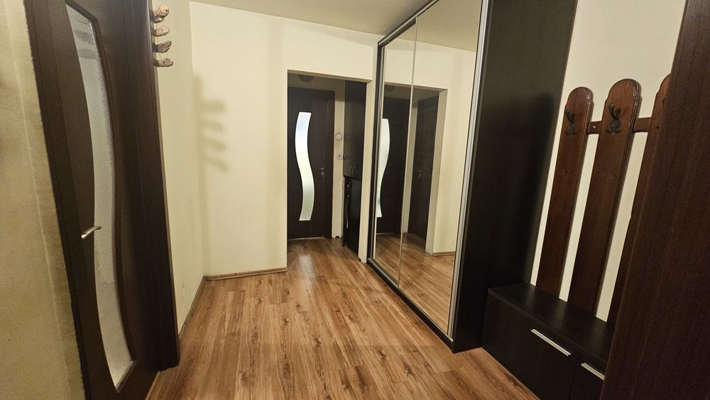 Apartament 2 camere etaj 1 din 4