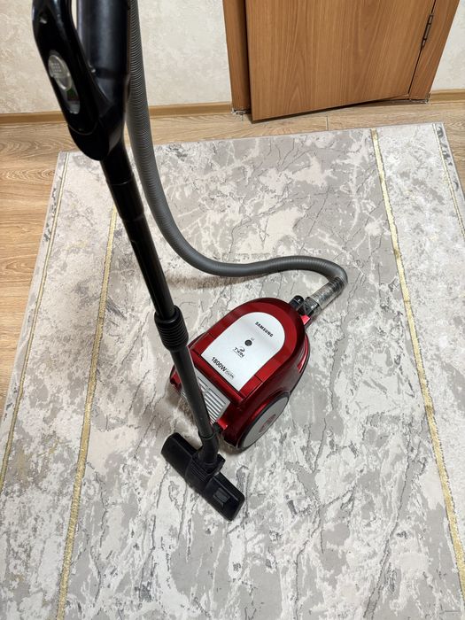 Пылесос Samsung рабочий