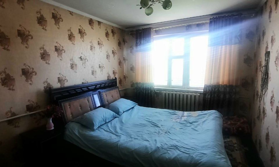 Продается 3х комнатная квартира, за каналом.