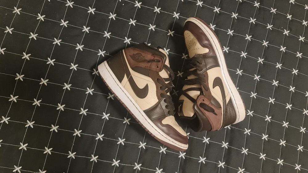 Nike jordans 1 mid SE velvet brown, marime 40