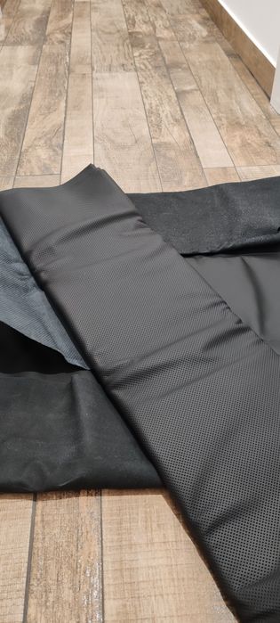 Îmbrac volane in piele/retapițare