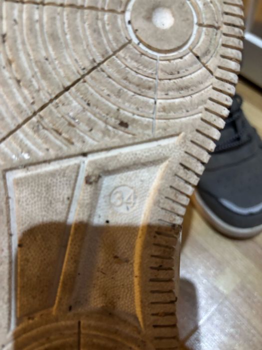 Кроссовки на весну