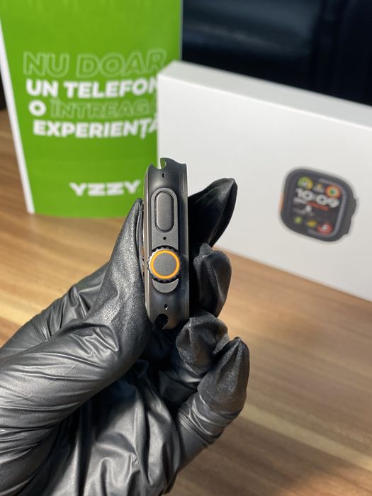 Apple Watch Ultra 2 / 49 mm / GPS / Black Titanium |