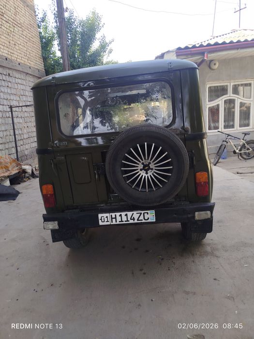 Uaz avto sotiladi
