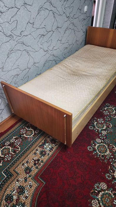 Кровать российского производства. В хорошем состоянии. 195×85