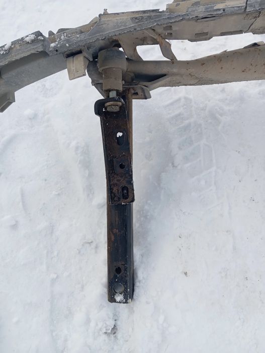 Фаркоп стоял на Ауди Б4.