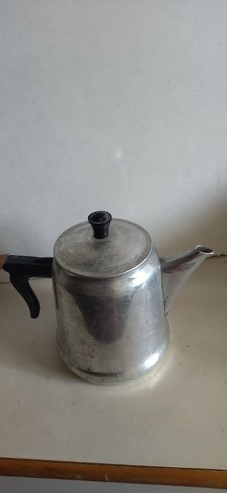 Продаются чайники .