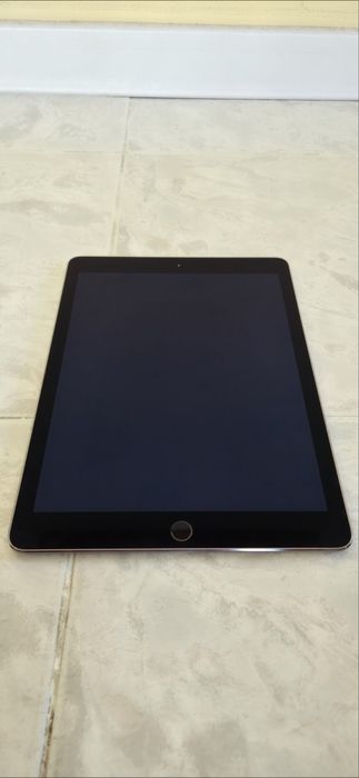 Продавам iPad Air 2 (2014) за части