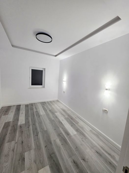 Vând apartament cu 3 camere