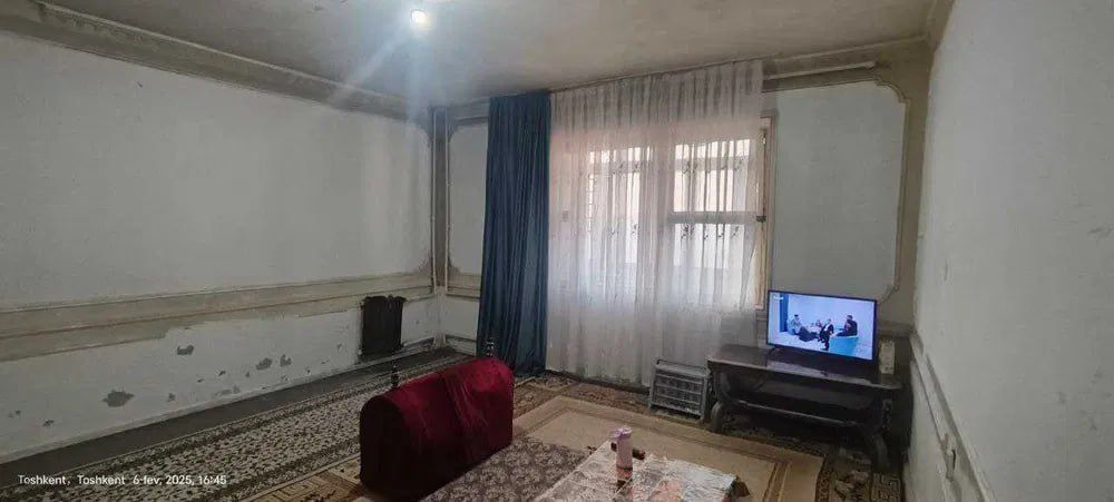 Продаю большую 1 комнатную квартиру Сергели массив Строитель