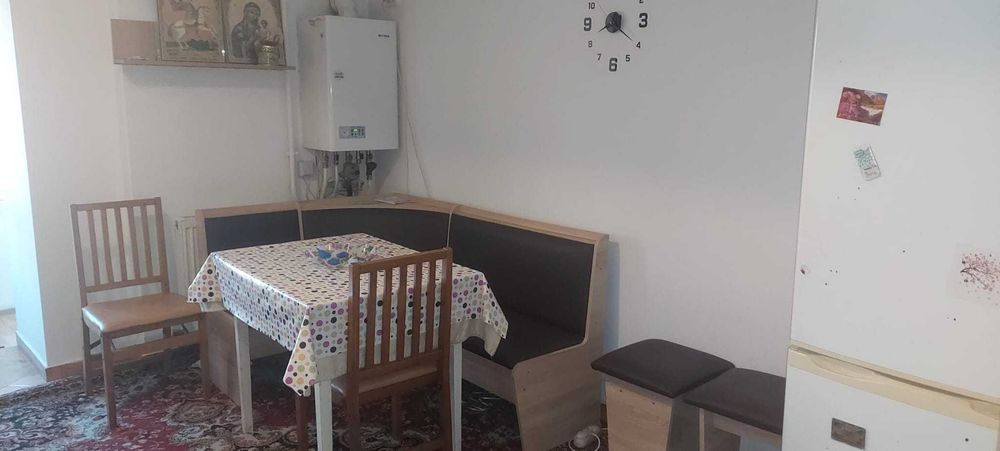 Închiriez apartament 2 camere decomandat – Centru, Bârlad