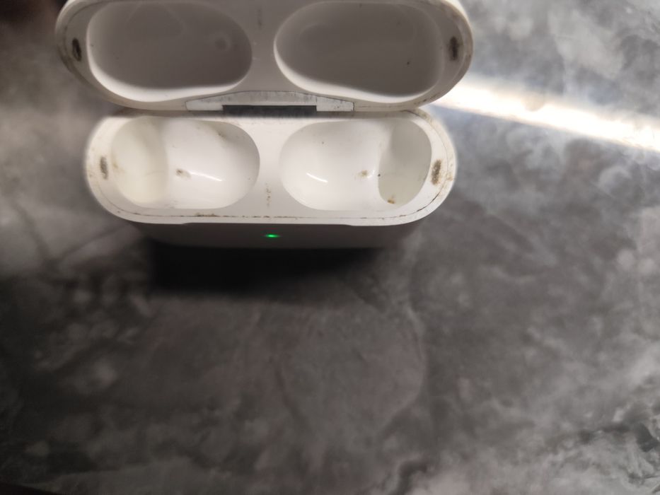 Чехольчик для наушников айфона