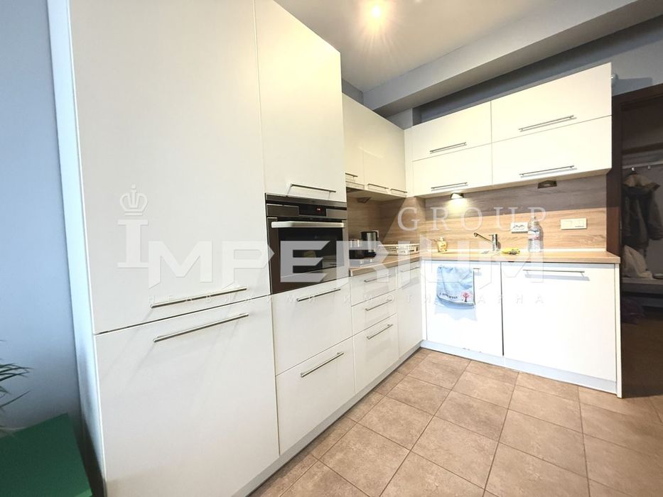 Двустаен обзаведен апартамент с ГАРАЖ под наем кв. Левски, гр. Варна