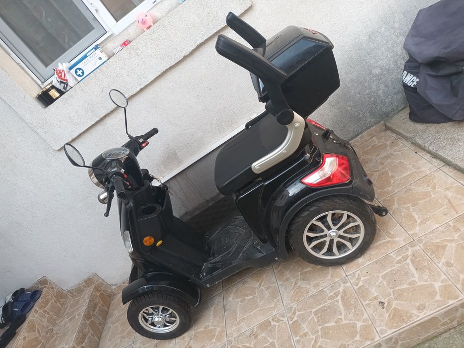 Scuter electric  fara permis