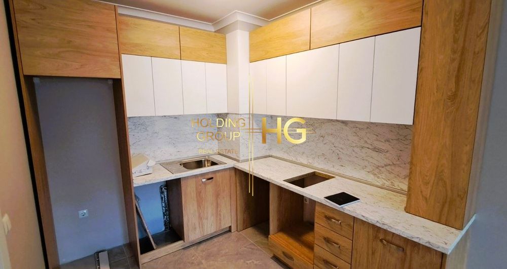 Продава се Двустаен апартамент в к.к. Св.Св. Константин и Елена - 74 кв.м за 2082 €/кв.м - Снимка #1