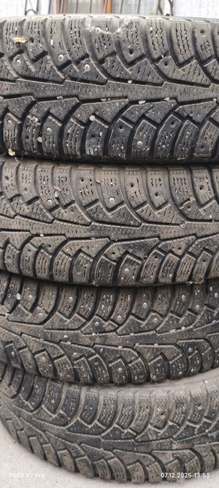 Продам зимние шины