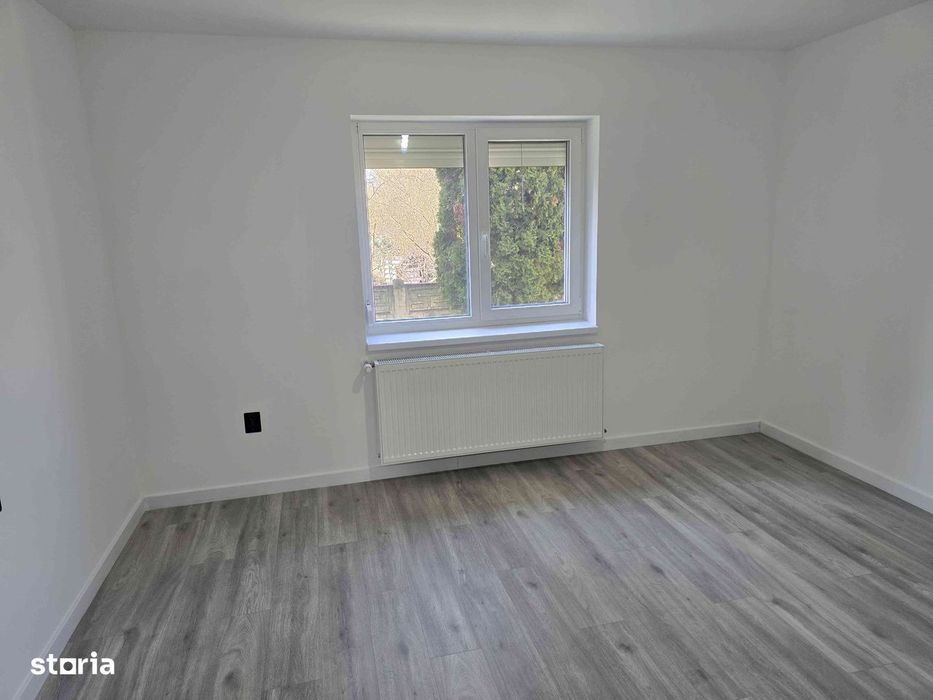 Vând apartament 3 camere finisat