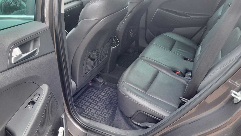 Hyundai Tucson 2.0 crdi,184 cp,4x4,cutie automata, Luxury Pack