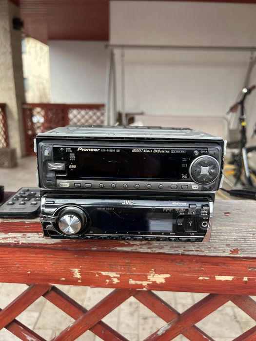 De vanzare player auto pioneer/jvc/sony (radio/casetofon/cd-player)