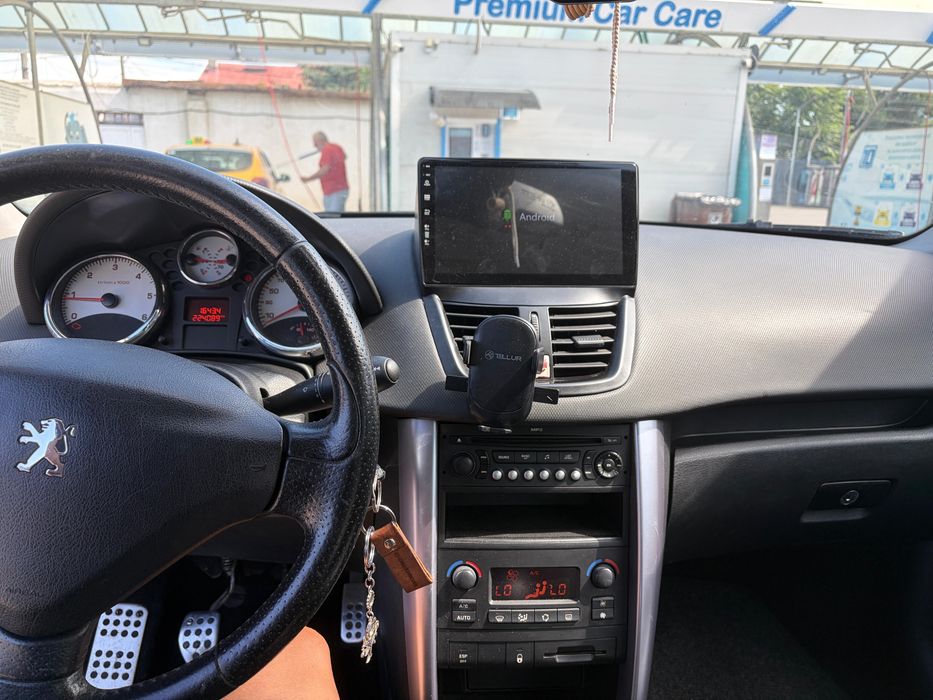 Peugeot 207 CC  2007