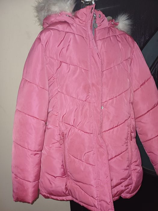 Зимни якета с подарък шапка