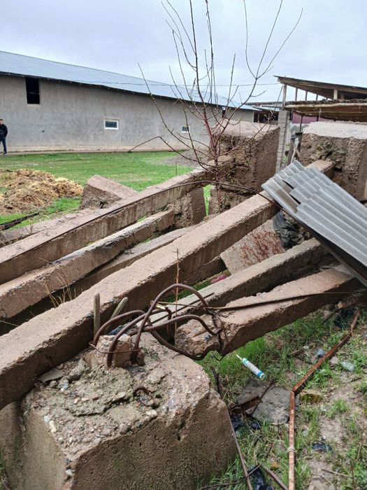 Столба сотилади паркентда