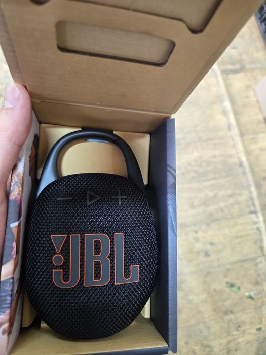 JBL clip 5 GG продаётся