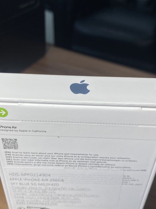 iPhone Air• 256 GB • Sky Blue