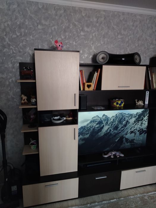 Продам стенку в отличном состоянии