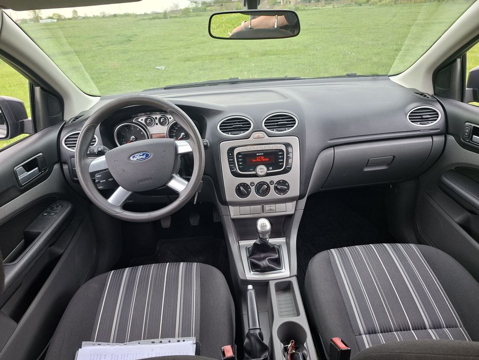 Ford  Focus 1.6 Benzină