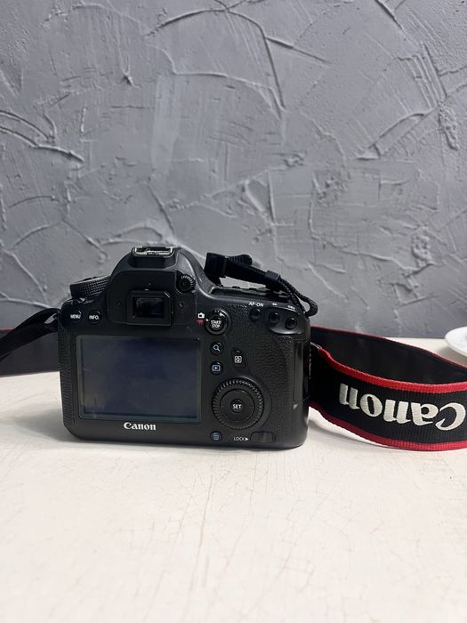 Фотоаппарат Canon eos 6d