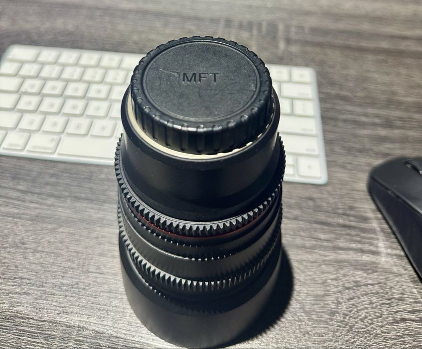 Обектив Rokinon 85mm T1.5