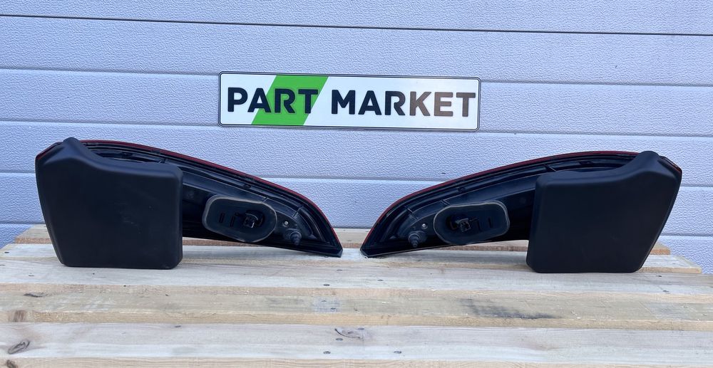 Комплект стопове AUDI Q5 SQ5 Фейслифт 8R0945093C 8R0945094C