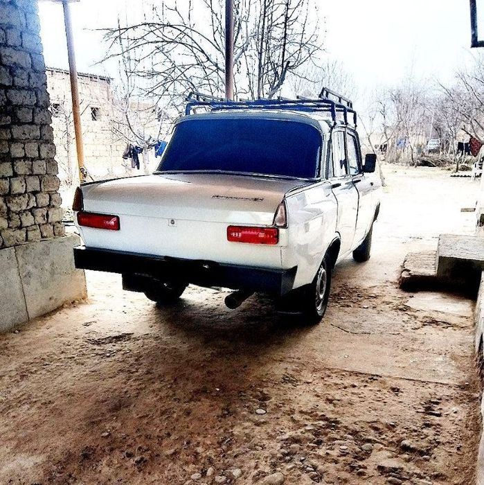 Mashina holati yaxshi faqat minish kerak hamma narsasi joida