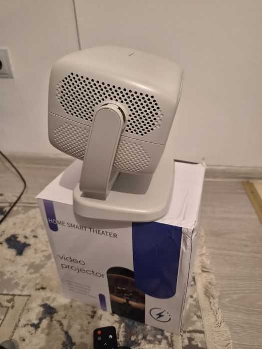 Проектор HITEKO R2 HiSilicon (Full HD, Android, Wi-Fi, Bluetooth)