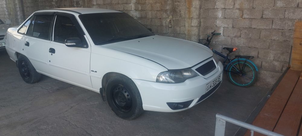 Продам Нексию.  2 1.5 матор