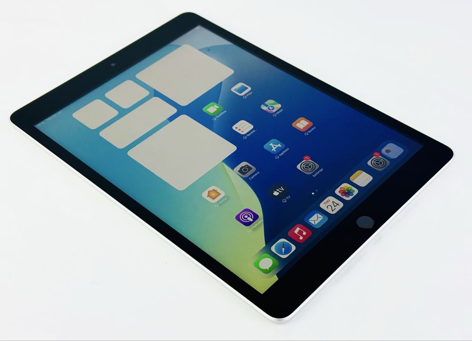 Apple iPad 9 64GB WiFi Silver Отличен! Гаранция!