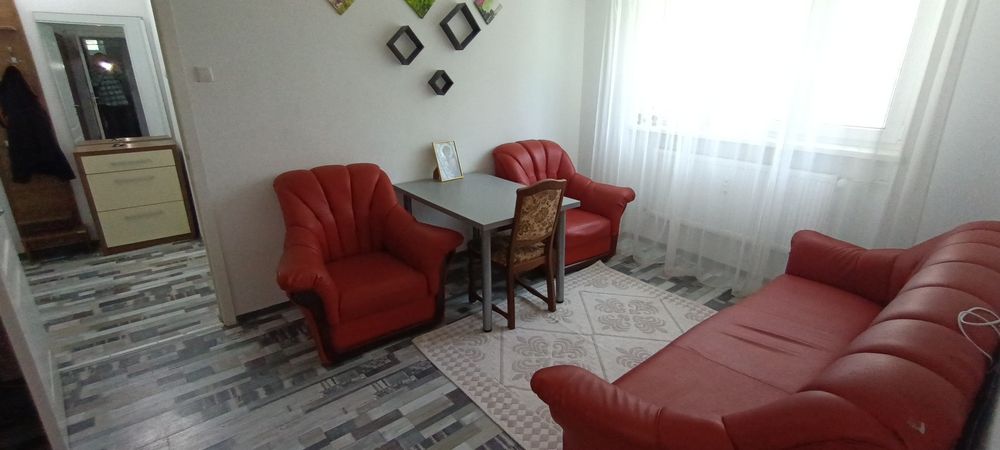 Vând apartament cu doua camere Oituz