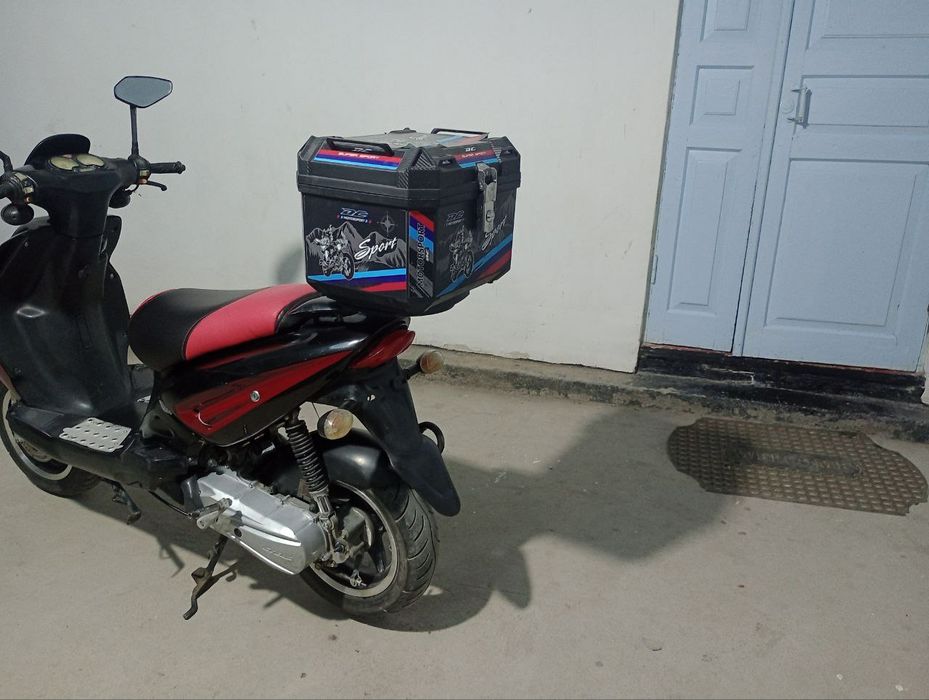 Scooter Stels tactic 50cc sotiladi