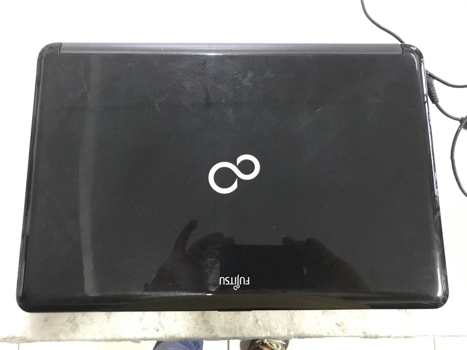 Нутбук fujitsu i3 проц
